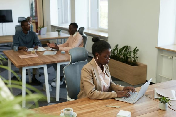 12 clés pour un pitch deck réussi et percutant