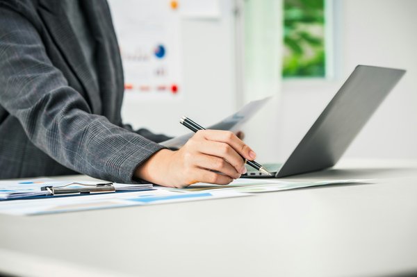 Paie accompagnée : un soutien complet pour vos processus de rémunération